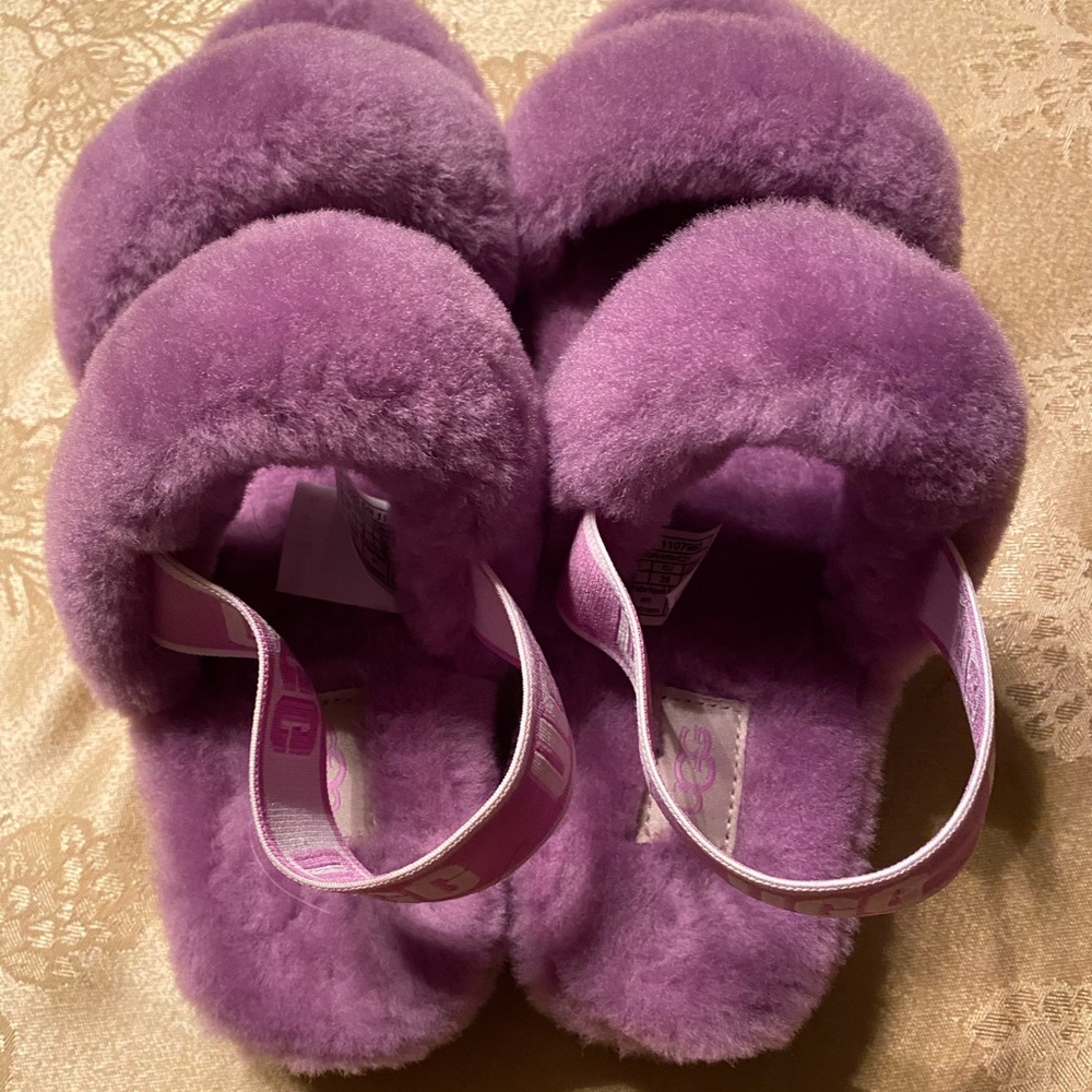 Womens Uggs Slippers